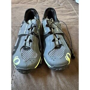 Pearl Izumi C-Alp Drift 111 Womens US 9.5 EUR 40 Cycling Shoes Grey
